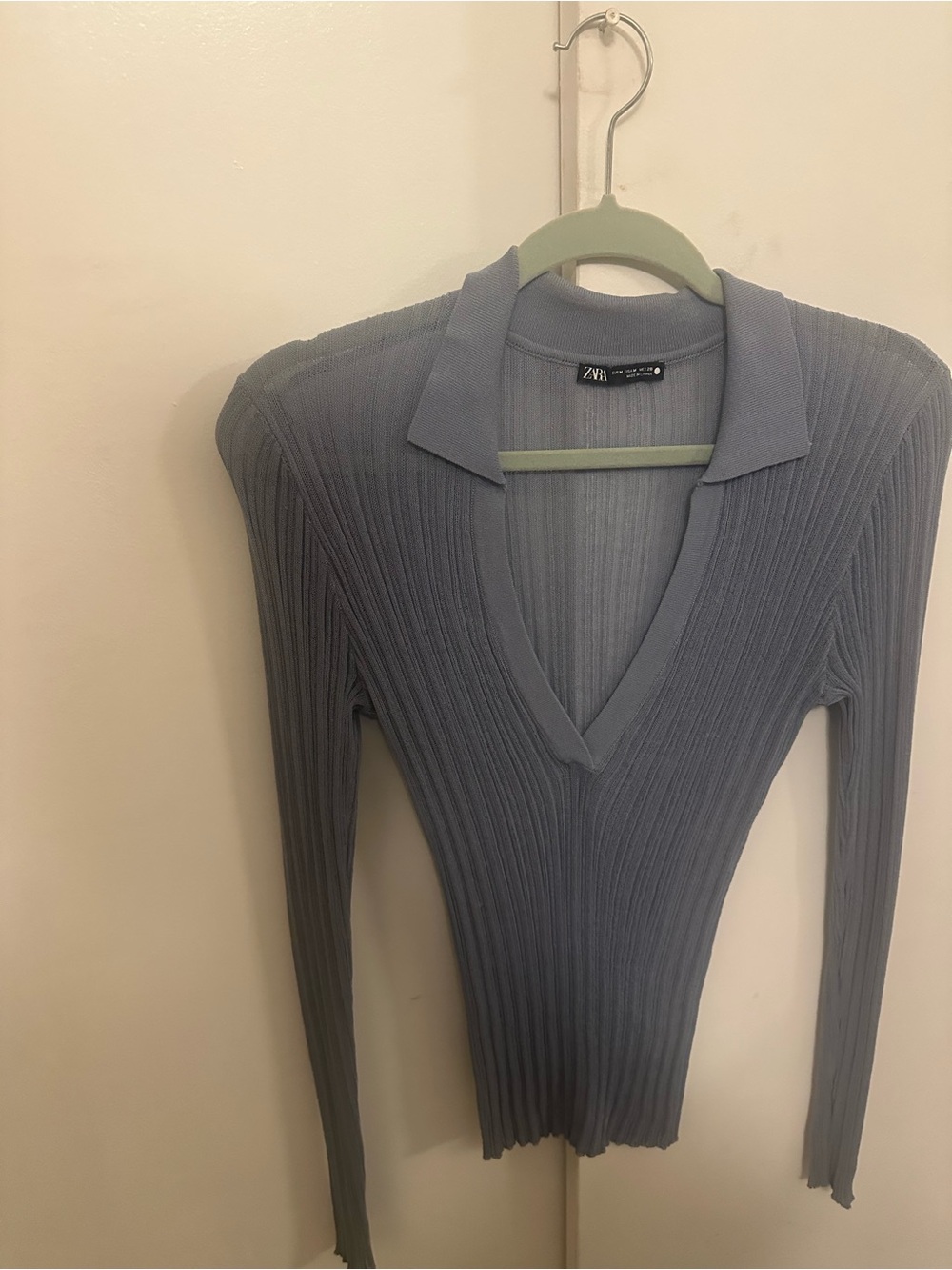 Zara Ribbed V-Neck Polo Collar Long Sleeve Top in Slate